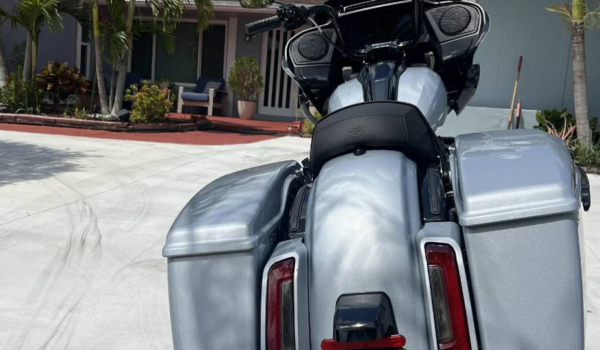 HARLEY-DAVIDSON ROAD GLIDE 2024 - Image 3