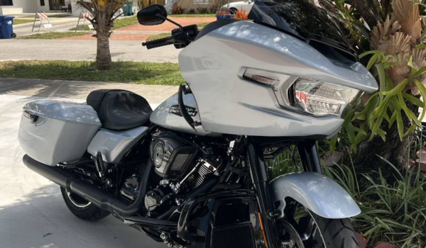 HARLEY-DAVIDSON ROAD GLIDE 2024 - Image 5